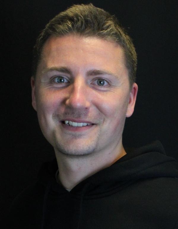 Dr. Nils Flühtmann
